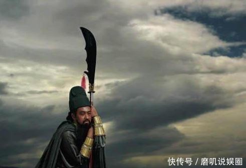 自居|关羽常以汉寿亭侯自居，兄弟背后竟有隐情？桃园结义不如忠君之事