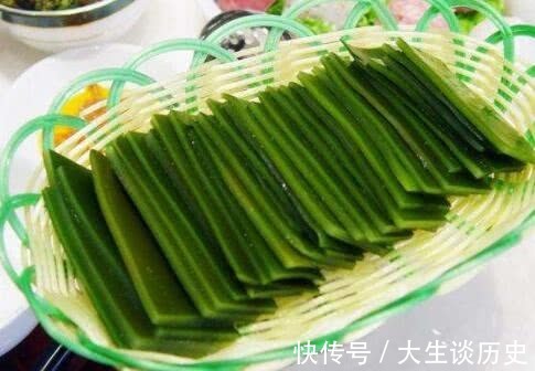 乳腺增生|医生4种天然“黄体酮”，每天吃2口，稳定雌激素，防止乳腺癌