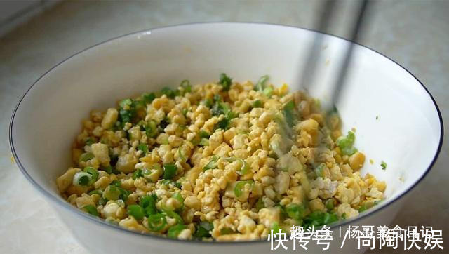 1块豆腐2个鸡蛋，不用蒸不用炖，个个蓬松暄软，给肉包子都不换