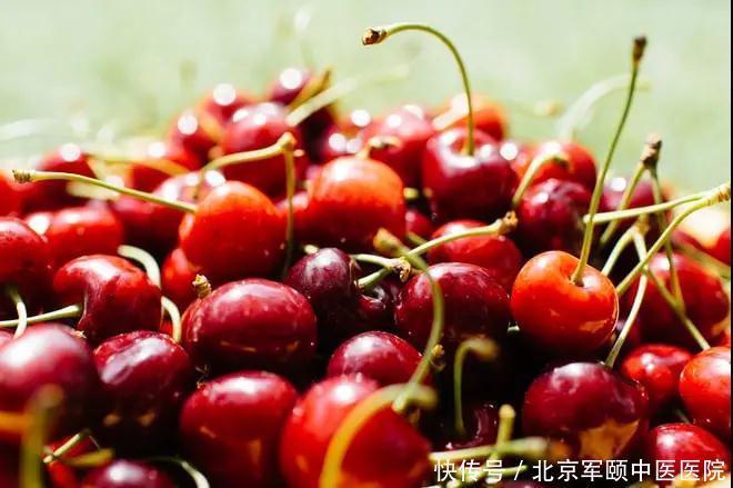 得了糖尿病还能吃水果吗?记住这 4 点,放心吃!