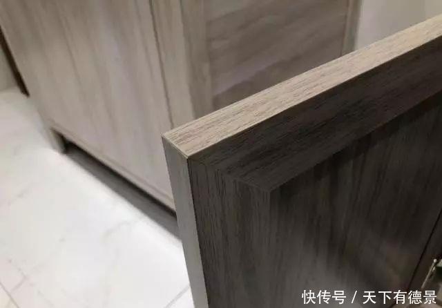 阳台上|阳台上的洗衣柜这样设计，不仅美观实用，还能多出一个洗漱台！