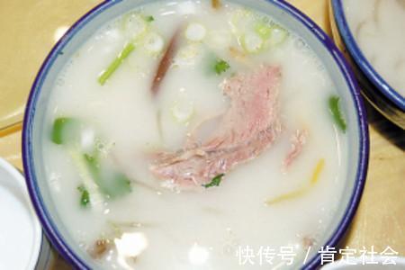 羊肉新吃法，孩子大人都喜欢，简单快手又营养，一顿吃两碗都不够