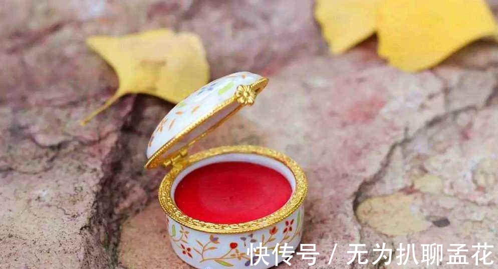 口红|现代女生人手必备的口红, 在古代是啥样子的