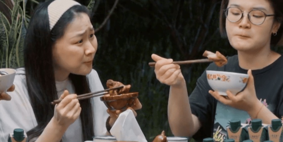 好不好吃|张艺兴炒排骨被金婧夸赞引热议，网友说何炅夸奖的话脱口而出