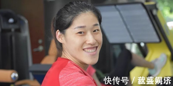 主教练|刘晓彤退役后当教练,未来能否接替郎平,成为女排主教练!