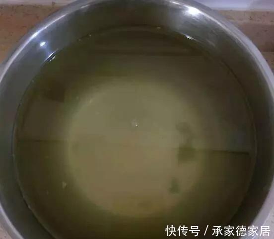 柚子皮|邻居浇花从不用清水,2种营养水浇灌,养啥花都爆盆