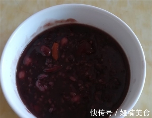 大枣|红枣和它煮，是穷人的“造血库”，补血又暖宫，上班族也能做！