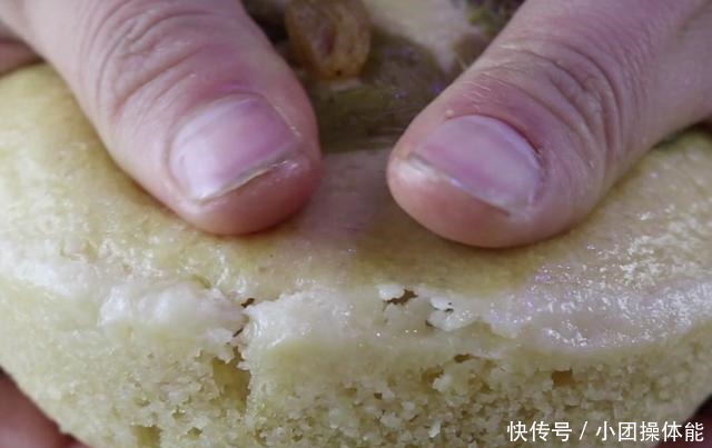 大米别再煮粥，加2个鸡蛋，教你新吃法，4碗都不够吃，真香