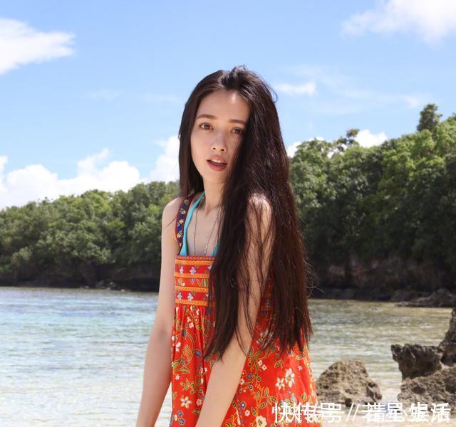 脸型|女生有这几个特点,留中分没想象那么好看,中两点以上就换发型吧