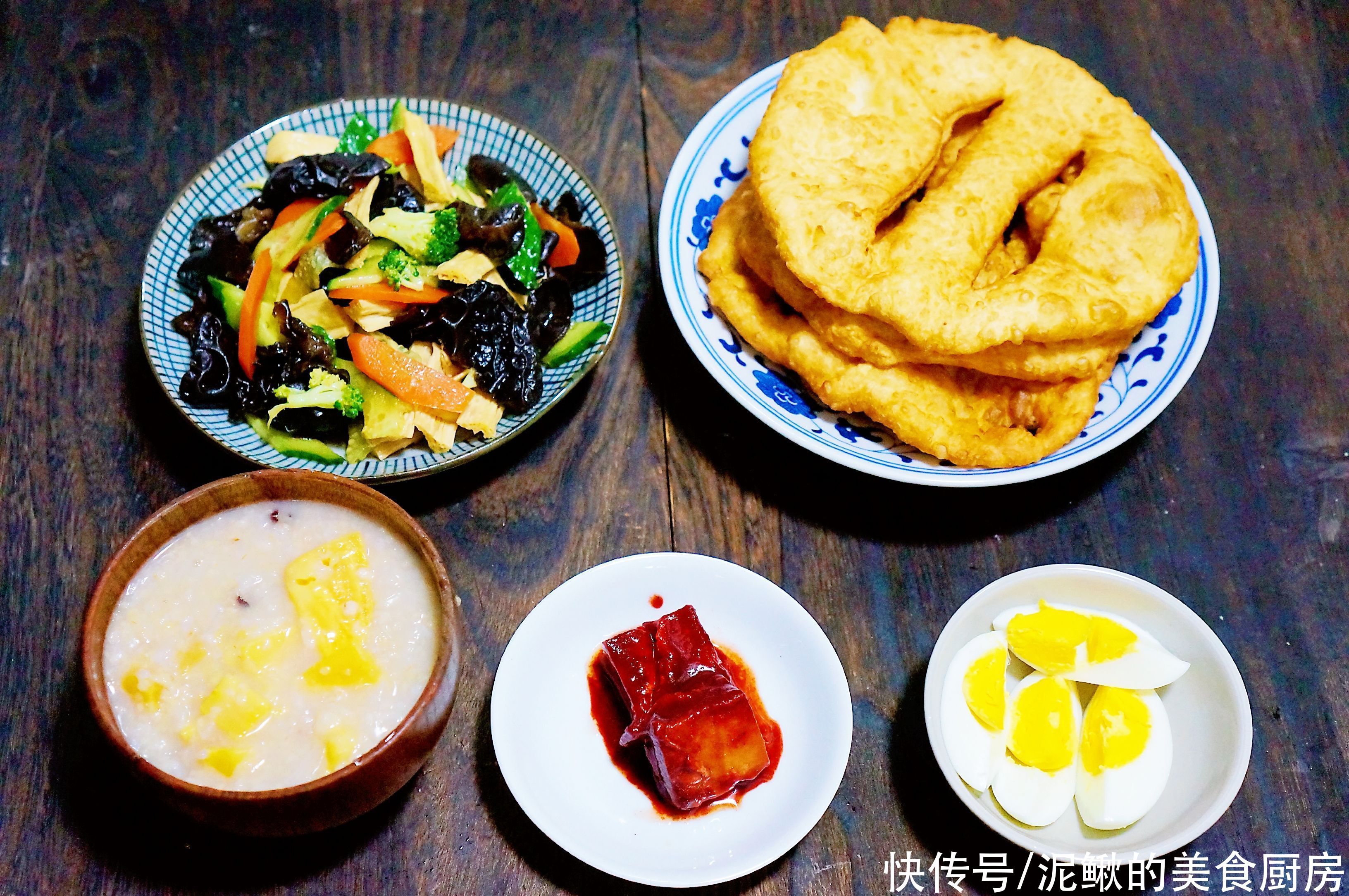  晒晒我家的早餐，好吃不将就，每天丰盛一大桌，营养味美