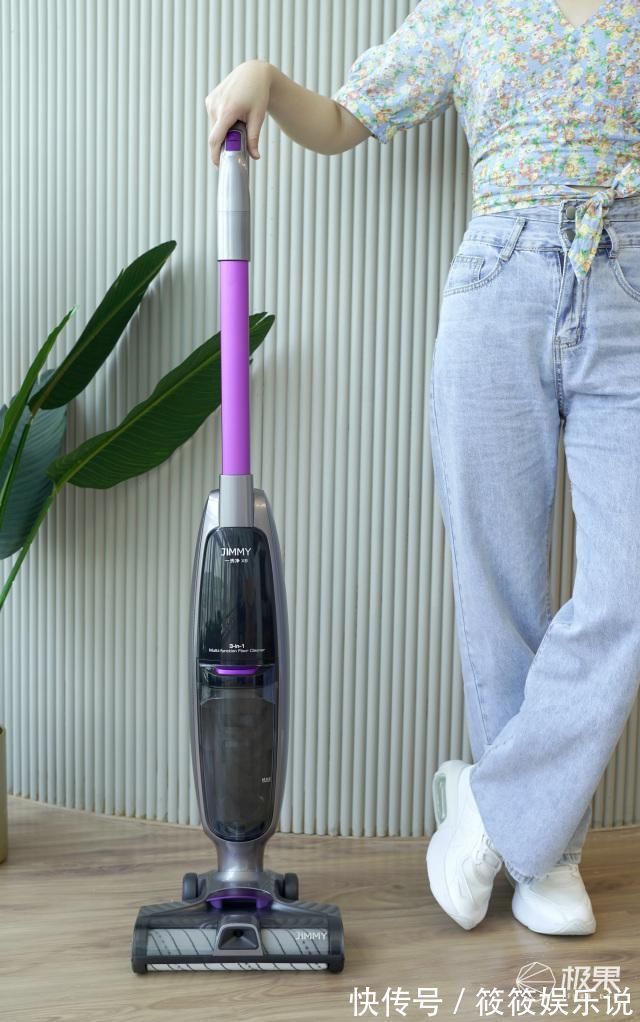 插画师清扫画室最佳助手，定点喷洗+强大吸力，一杆解决顽固污渍