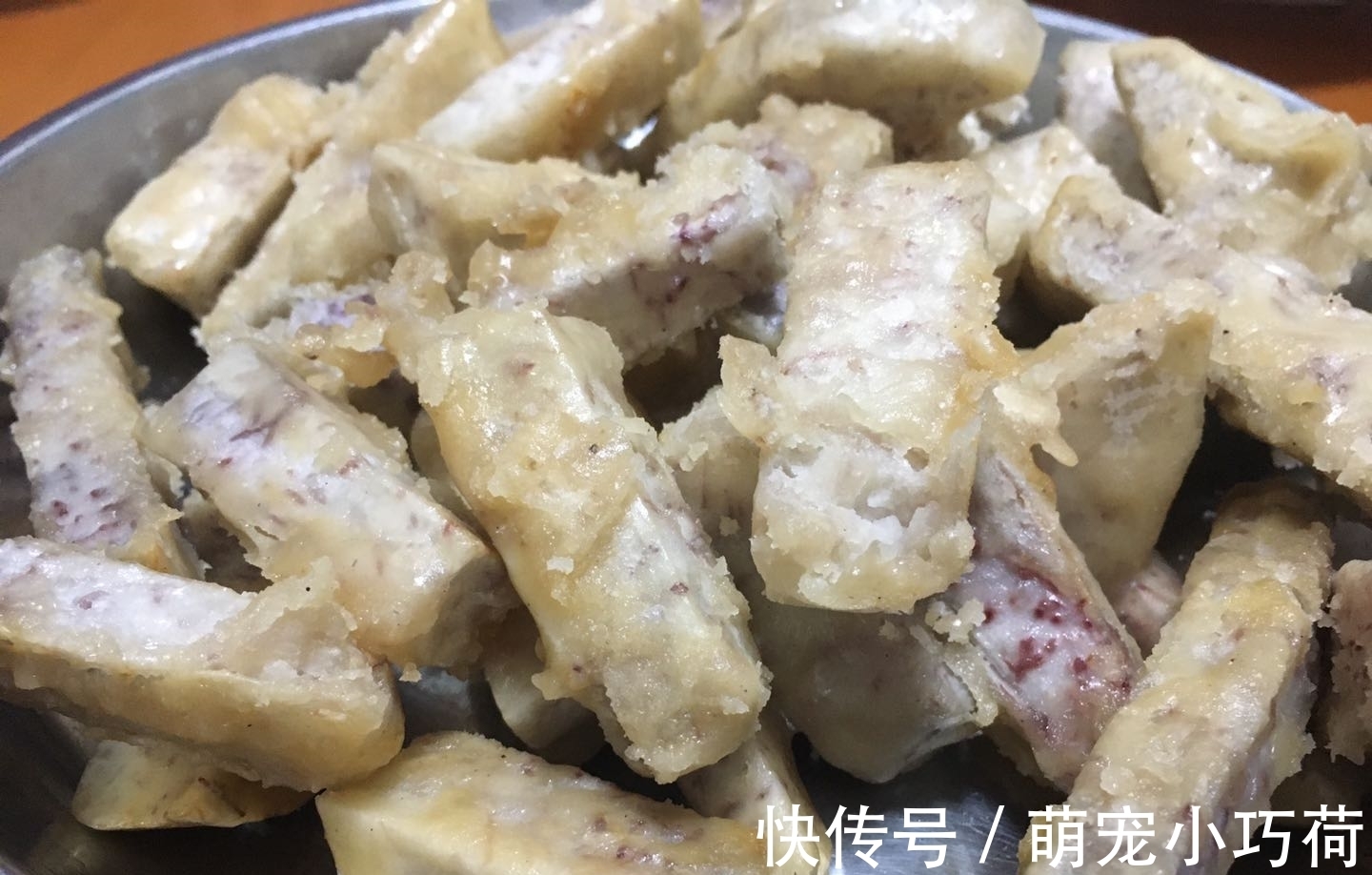 手撕鱿鱼丝|广东一家人吃饭,4菜1汤,只要100多,网友:那汤都100多了吧?