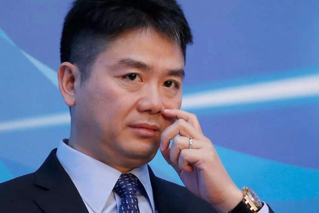 猫腻|拼多多上的商品比淘宝、京东便宜，背后到底有啥猫腻？