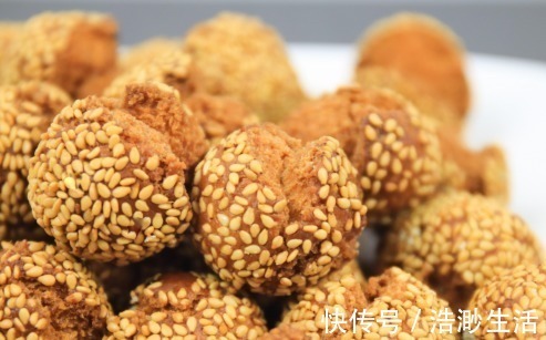 植物油|2个鸡蛋，一碗面，不发面不醒面，快速做开口笑，个个酥的直掉渣