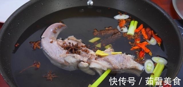 凉拌猪舌最好吃的家庭做法,简单美味又下饭,看看你喜欢吃不?