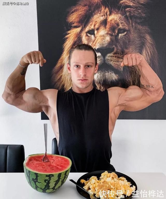 ins|臂围45cm,二头肌似小山包的猛汉奶爸,还自带肌肉抽筋绝活