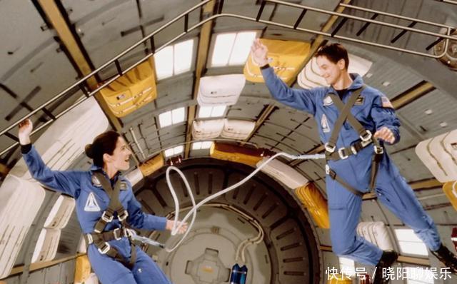 7亿制作费打了水漂,这部被“冤”死的科幻片,20年后口碑终翻