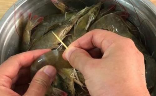 调味料|白水煮虾，直接煮就错了，牢记这3点，才能让大虾鲜嫩无腥味！
