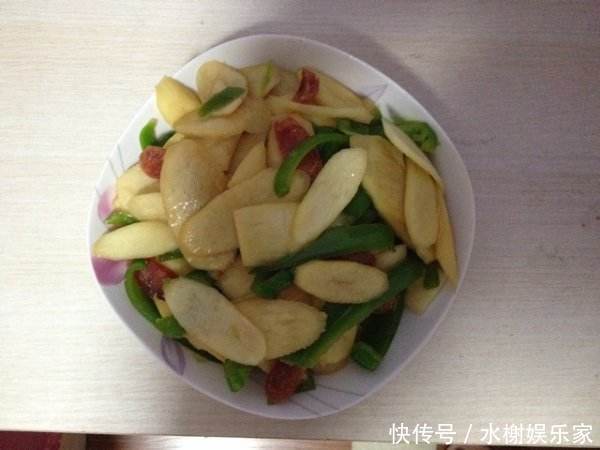 茭白|它是天然的“补钙菜”,每天炒一盘,预防骨质疏松,告别老寒腿