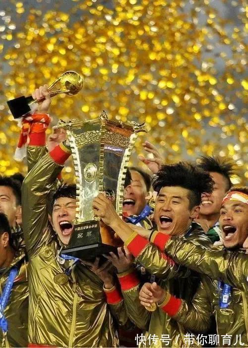 郑智|山东鲁能队史10佳内援，李金羽郑智蒿俊闵邓卓翔神仙打架，谁更牛