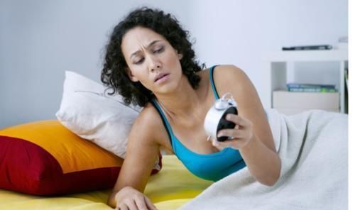 改善睡眠|做什么运动能改善失眠?这种“床上运动”很有效