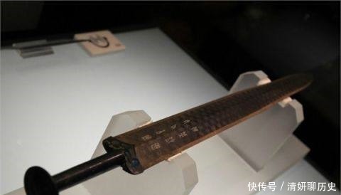 此剑在地下两千多年,不仅从未生锈,还锋利无比,这是为何