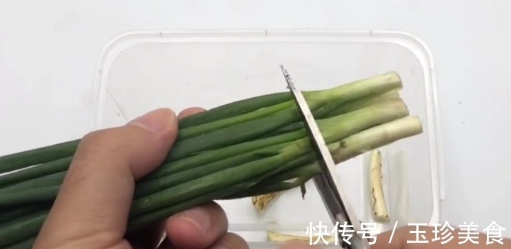 保鲜盒|小葱插进杯子里，真是厉害了，可惜今天才学会，看完我也去试一试