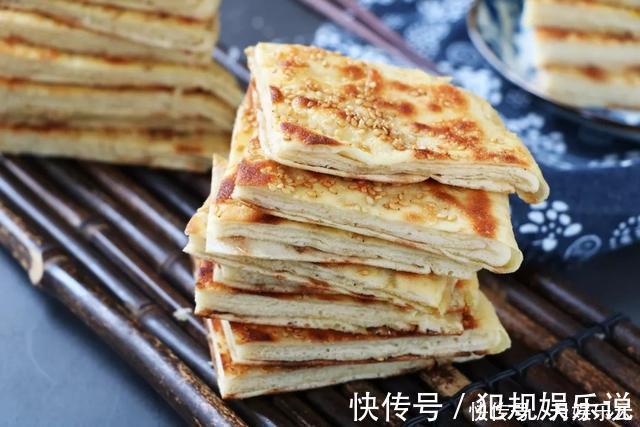 2分钟学会做千层饼，经济实惠不用买，味道比饼店的还香