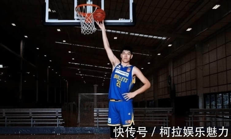 中国男篮|北控新援自宣登机,六人身高过2米20,王泉泽伤愈回归