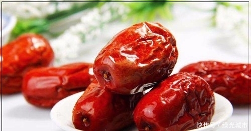 山楂与它一起喝，被称为天然“减肥药”，改善便秘去口臭！