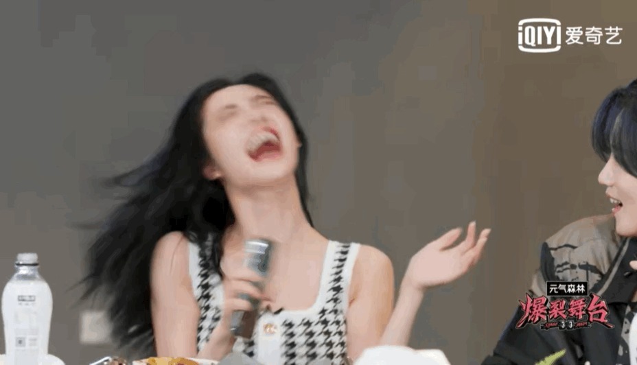 《爆裂舞台》总决赛“1”舞台排面有!终极《VVS》任务正式开启