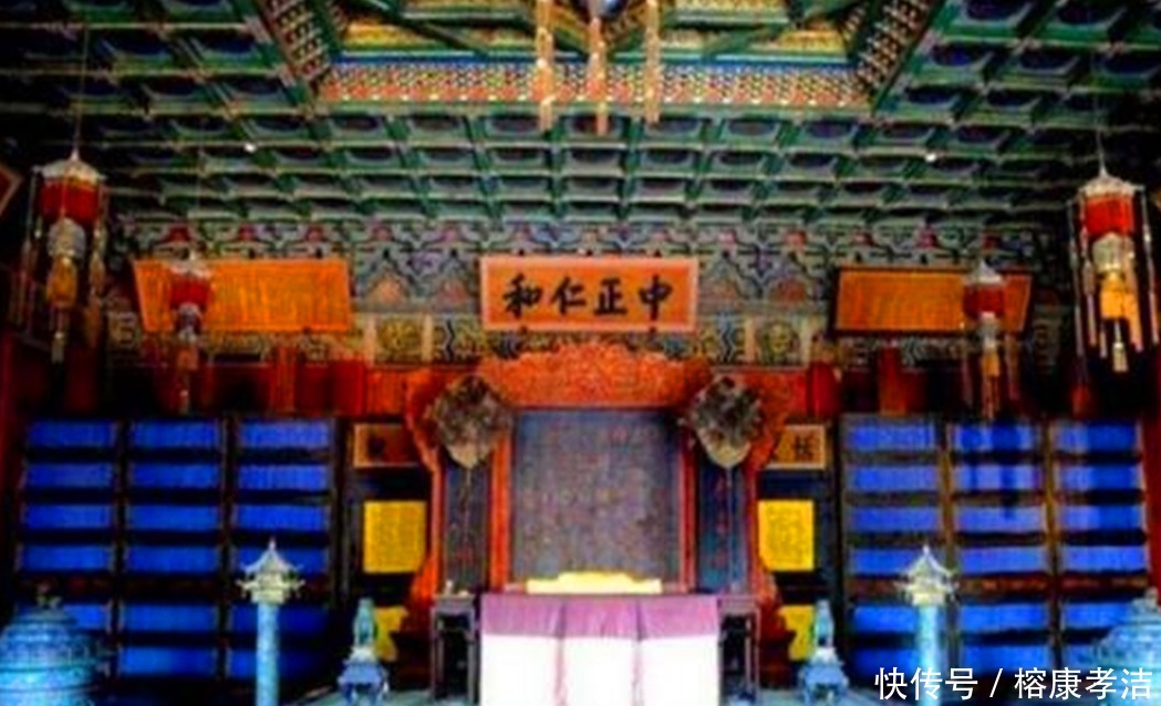 养心殿为什么终年潮湿阴冷?专家敲开地砖之后,对古人赞叹不已