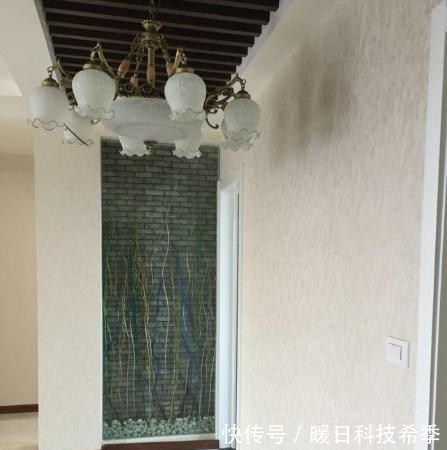 大理石|婆婆在飘窗打了一圈柜子, 被我发到业主群里, 群里消息炸了锅!