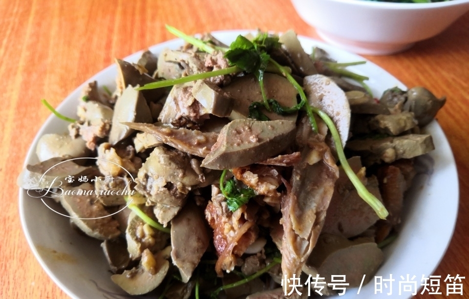 宝妈|在内蒙吃晚餐，自产自足，顺手一做就摆满桌，比吃大鱼大肉健康