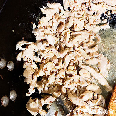 分享给你们我家祖传的口袋饼的做法，一般人我不告诉他