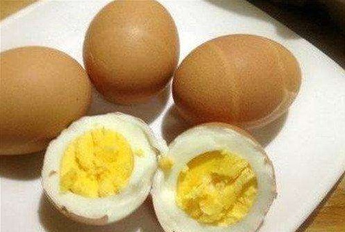 水煮鸡蛋|早上经常吃鸡蛋三点要尽早知道,不当个事,疾病就上门