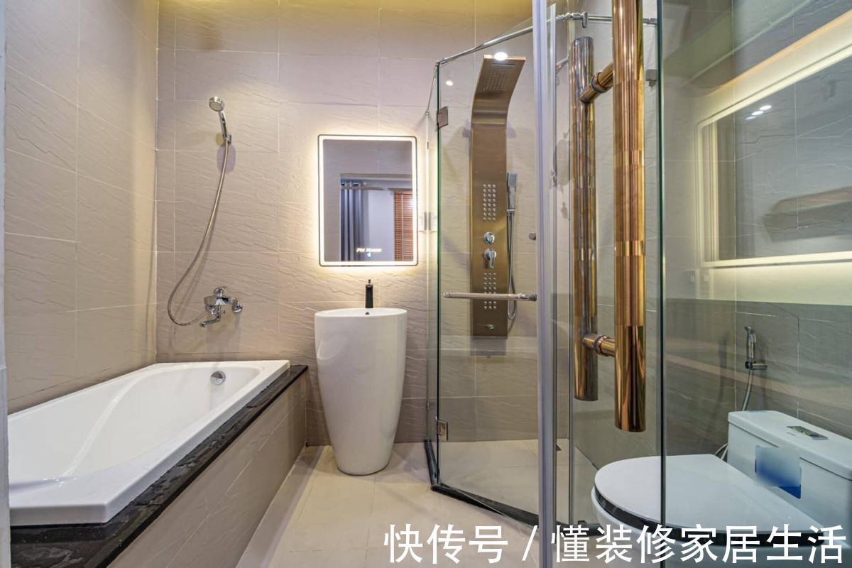 别墅|220㎡两层别墅,上有露台花园下有入户庭院,无复杂装修无比惬意