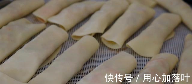 西葫芦鸡蛋|早餐学会这样做,10分钟就出锅,又香又好吃,做法超简单!