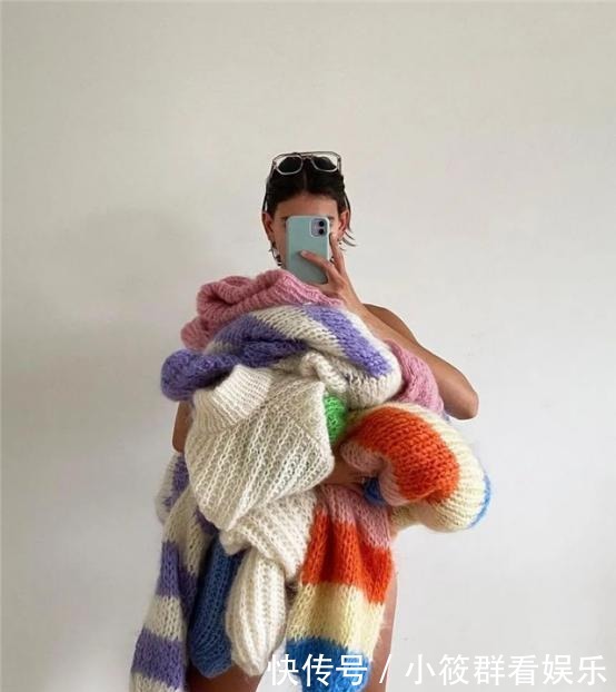 毛衣|毛衣+直筒裤才是今冬王者组合,多穿这些单品,时髦又好看