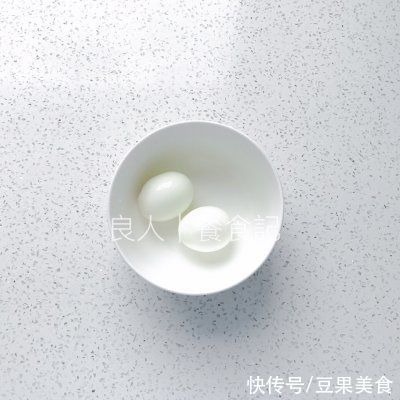 丘比香|#丘比三明治#又软又嫩｜满足食欲「超嫩鸡蛋三明治」