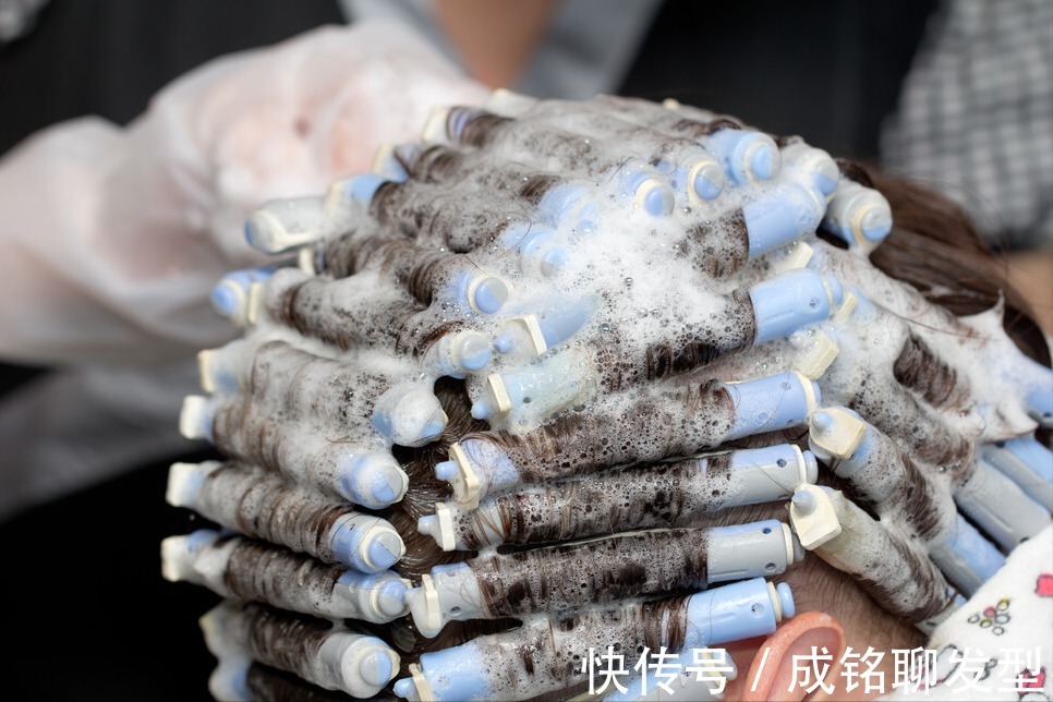 烫头发 烫头发有什么危害?这四个细节了解一下,让你烫发再无后顾之忧