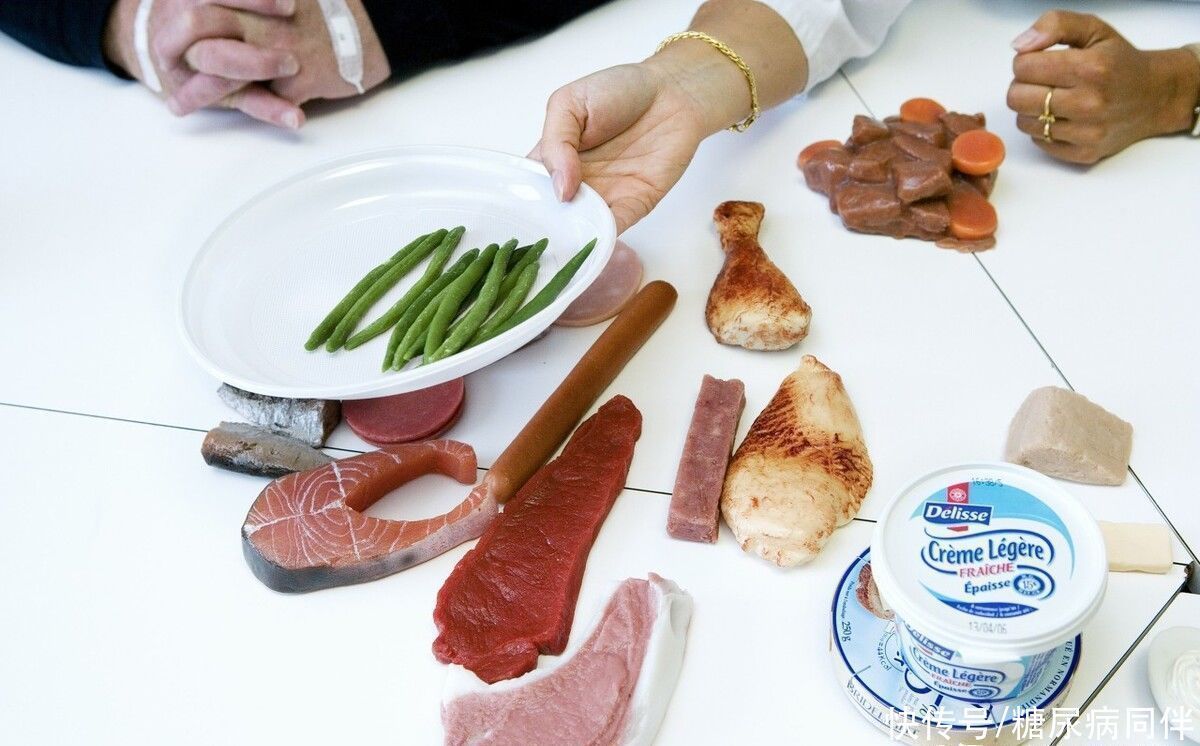 葡萄糖|糖尿病人控制不了饮食还想让血糖好，试试陈大夫给的方法