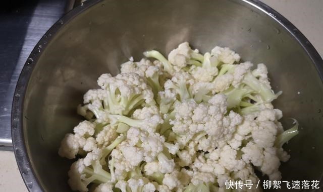 女性不要错过一道菜,每周吃两次,排出毒素子宫干净,气色好