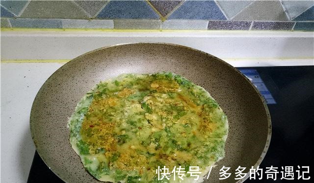 炒芹菜,要不要焯水大厨告诉你,这才是炒芹菜的正确吃法!