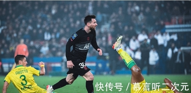 拜仁慕尼黑|梅西七夺金球奖梦想破灭?波兰媒体:莱万确定将出席金球奖典礼!