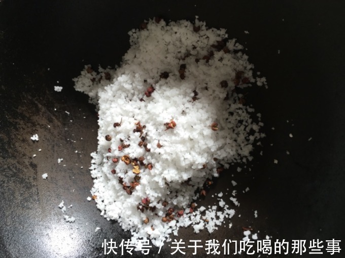 腌腊肉，1斤肉放多少盐？牢记一个比例，咸香浓郁，放1年不霉不臭