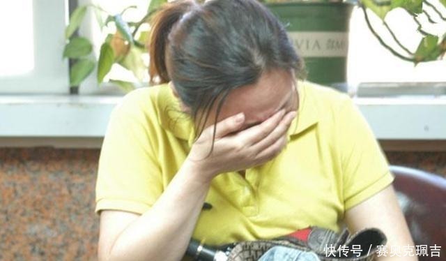 嫌弃|宝宝出生时像个“外星人”，被全家嫌弃，3个月后完美逆袭成团宠