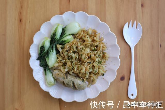 蓝莓|40岁女人晒饮食清单,朋友:自律不痛苦,痛苦的是假装自律