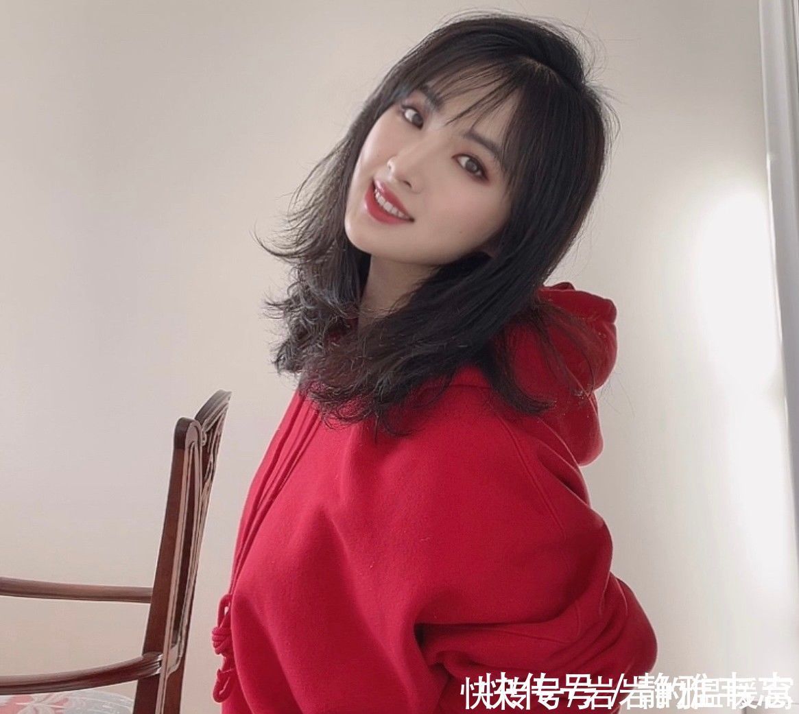 华为|“华为公主”姚安娜正式进军娱乐圈，网友：任正非的小女儿太差劲