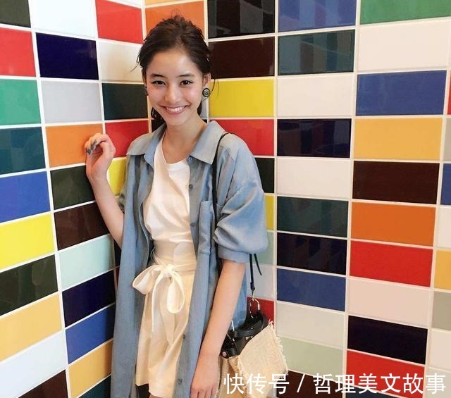 街拍 分享日本女生的4个穿衣习惯,搭配起来温柔耐看,坚持下去变女神!